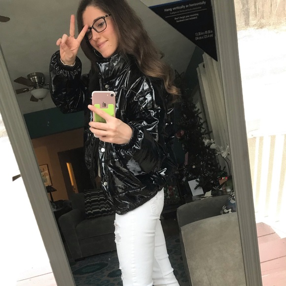 Meet The Posher 🌸🛍👋🏻 - Picture 6 of 8